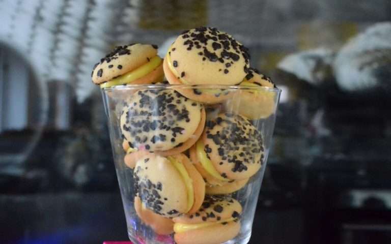 Ciasteczka z nadzieniem adwokatem - cukiernia SABA w Gliwicach